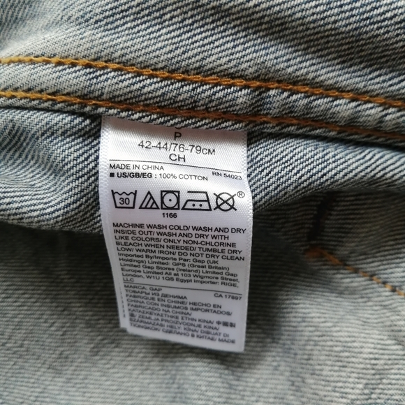 Gap Blue Denim Jacket Small NWT - Picture 8 of 9